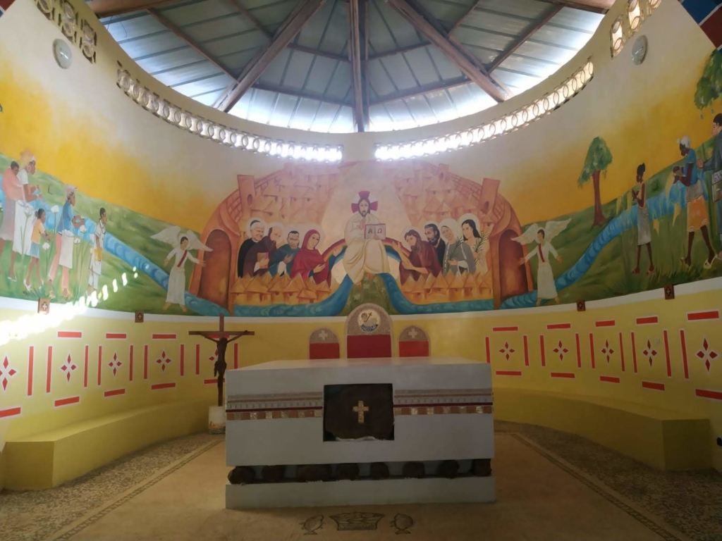 L'abside della nuova chiesa di Dianra Village